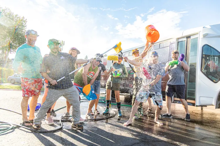 employees-funny-car-wash