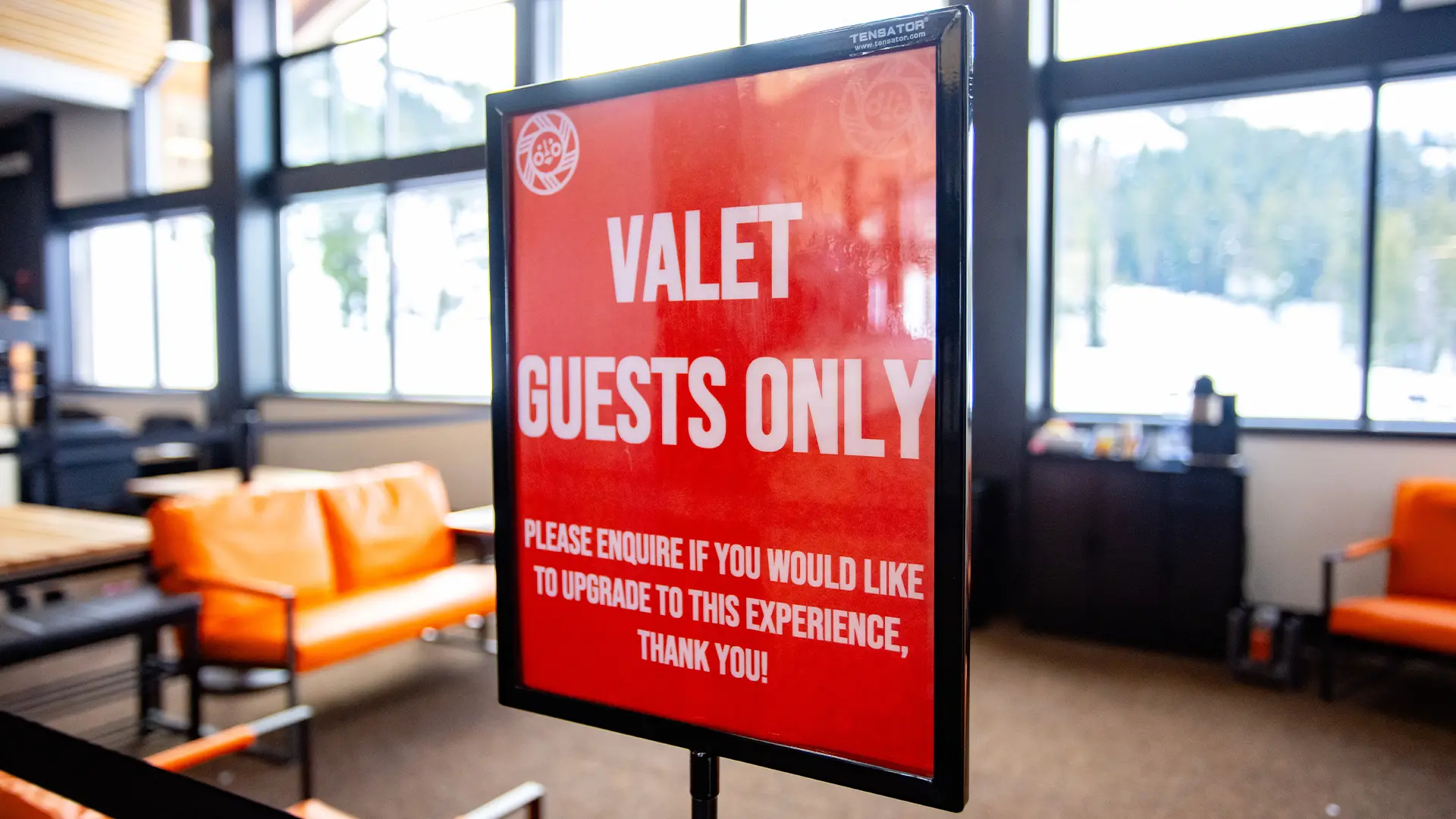 Valet Guests Only Sign