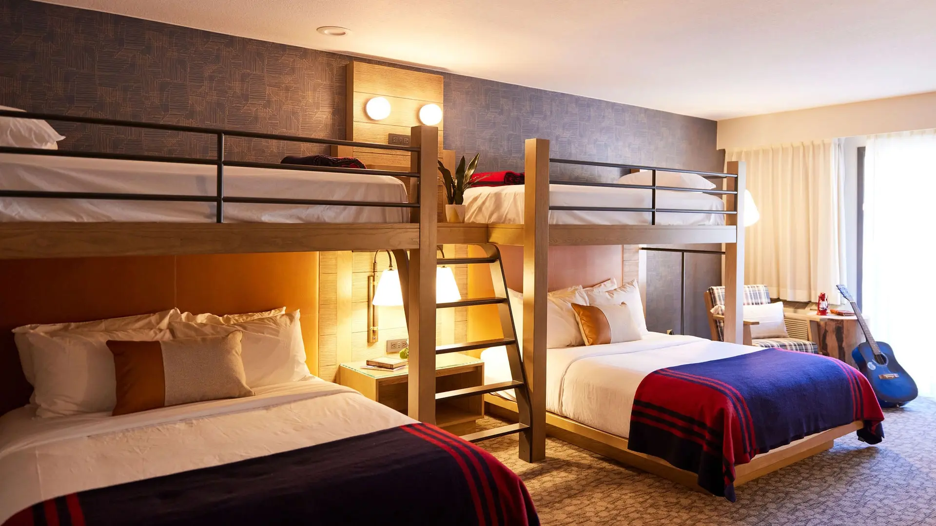Riverhouse Lodge